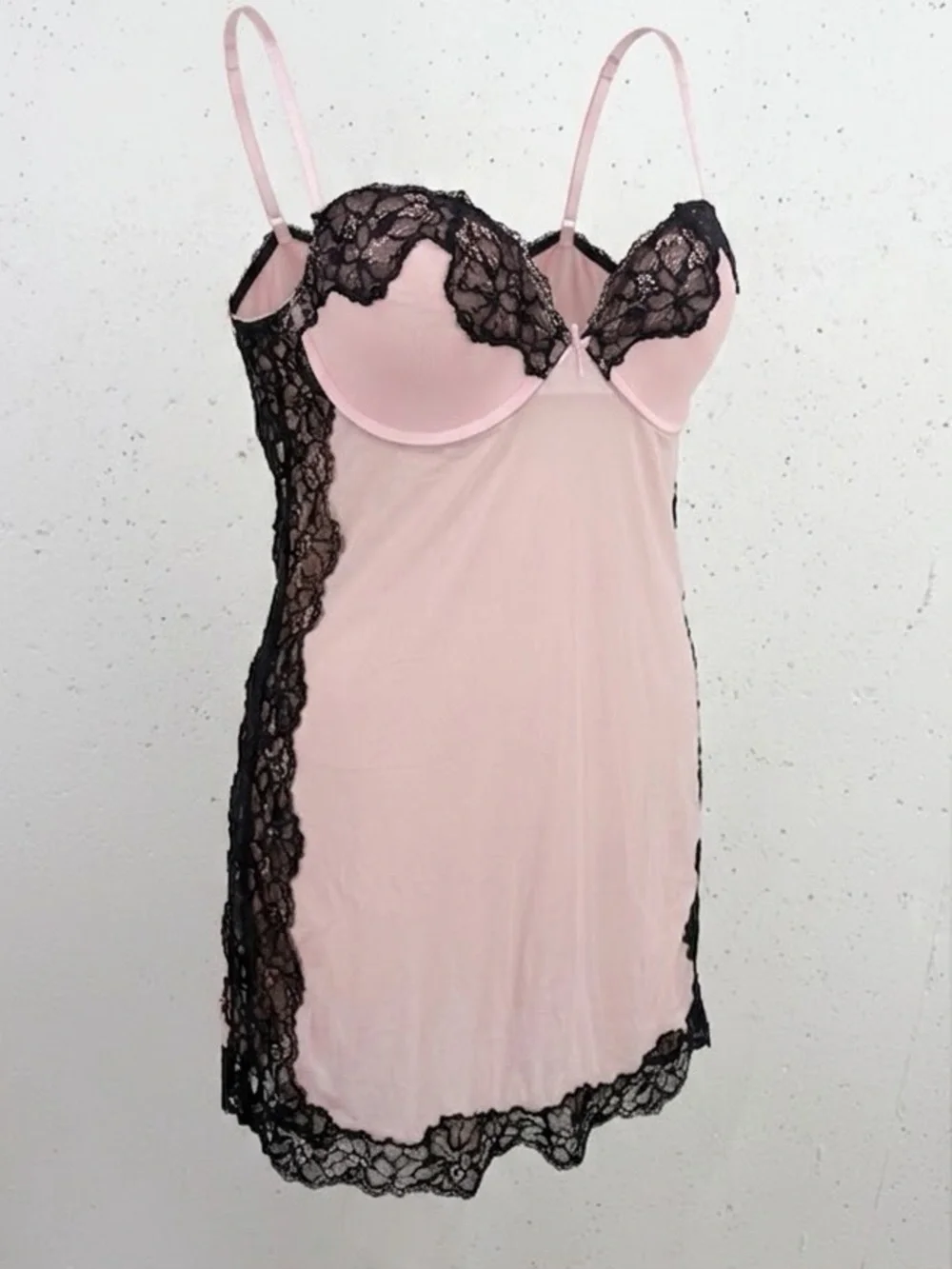 Victoria’s Secret size 34D Pink Black Lace Trim Push Up Bra Nighty Slip Dress